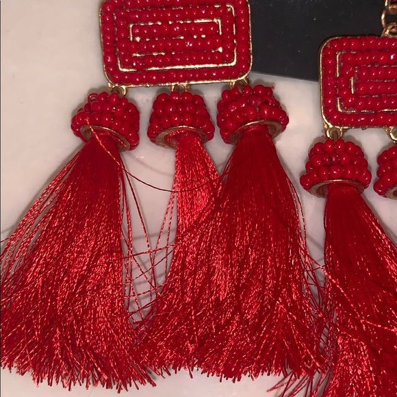 Red dangling earrings - Picture 4 of 5